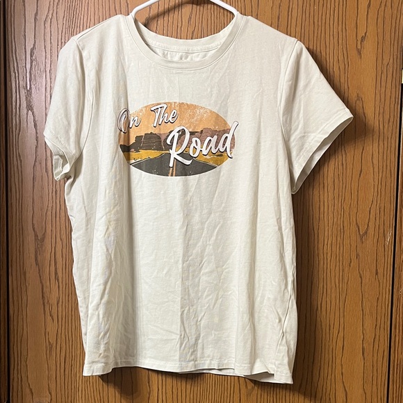 Thread & Supply Tops - Thread & Supply cream colored 'On The Road' Graphic T-Shirt size L